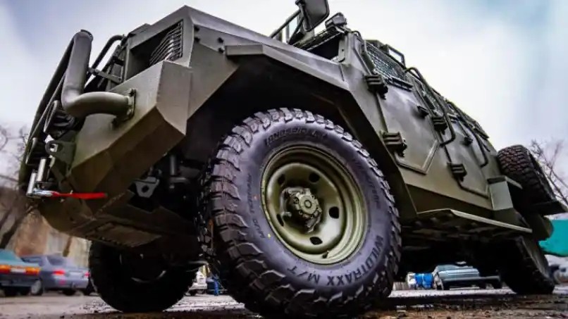 MAC-TI Ukrainian 4x4 APC (E)